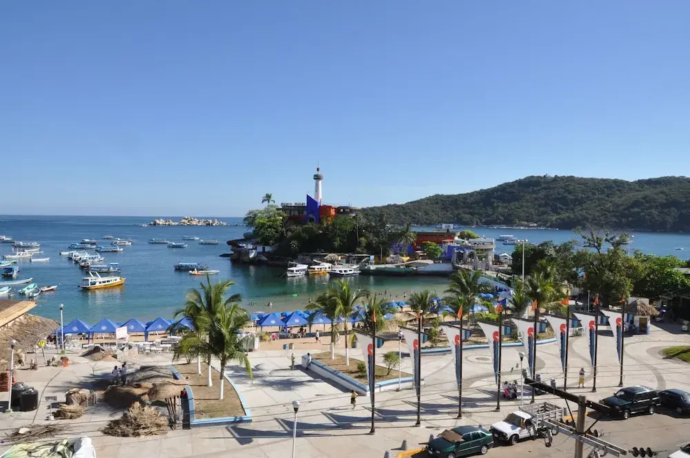 Caleta View Hotel and Bungalows