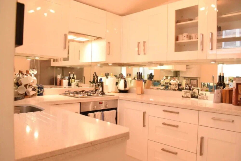 Spacious 2 Bedroom Apartment Near Notting Hill Gate