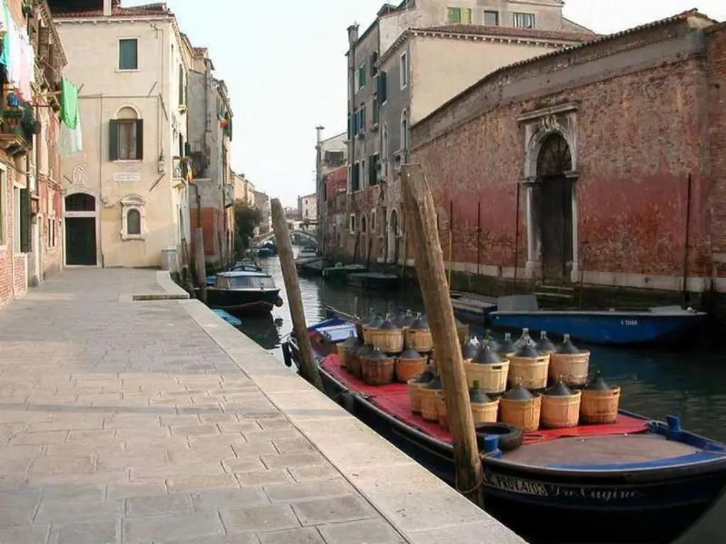TINTORETTO 1 CON TERRAZZA SOPRA IL TETTO, 3 bagni, 3 grandi camere da letto, SUPER NUOVO