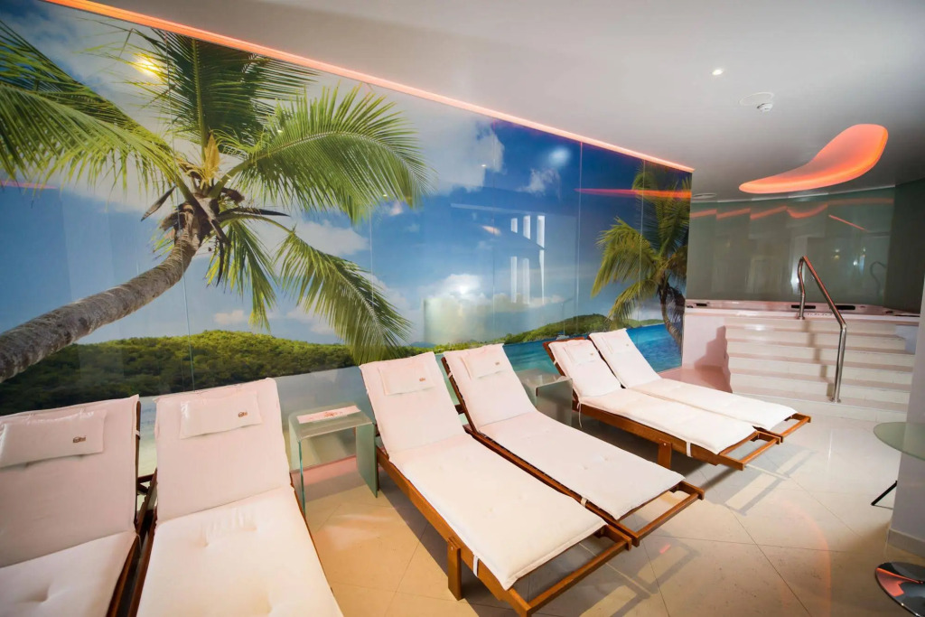 Hotel Phoenix