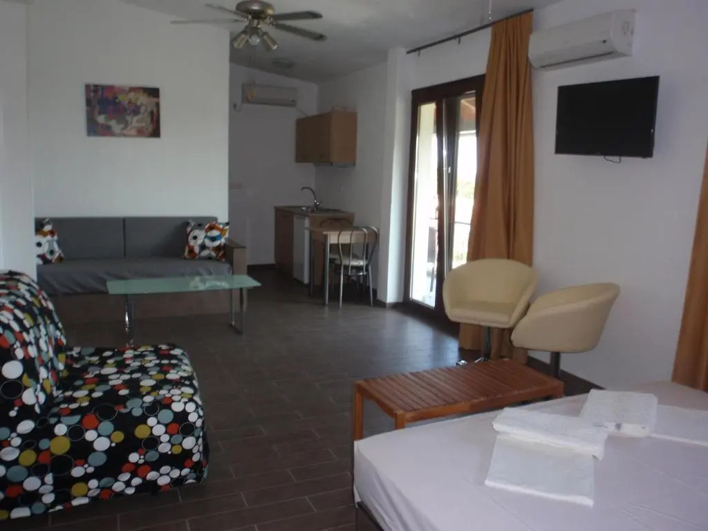 Petroudas Apartments