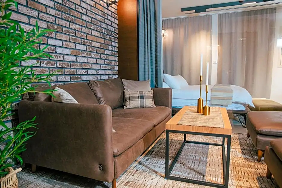 Hilltop luxury suites