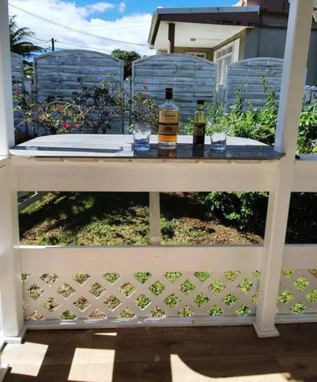 Bungalow d'une chambre avec jardin clos et wifi a Fort de France