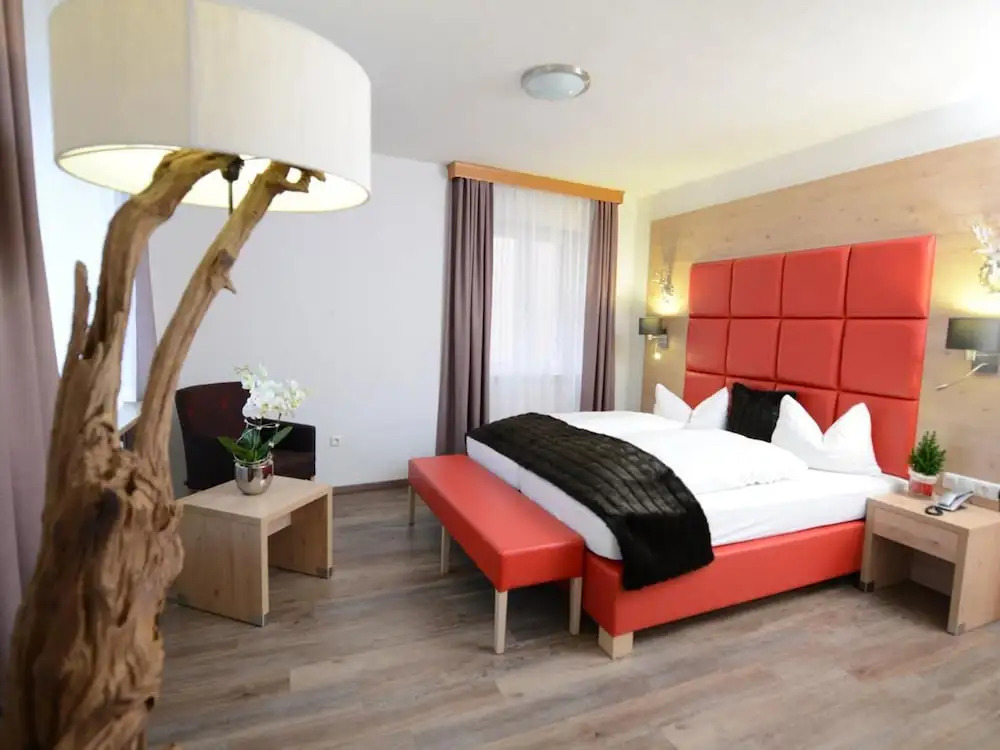 Land-gut Hotel zum Löwen Garni