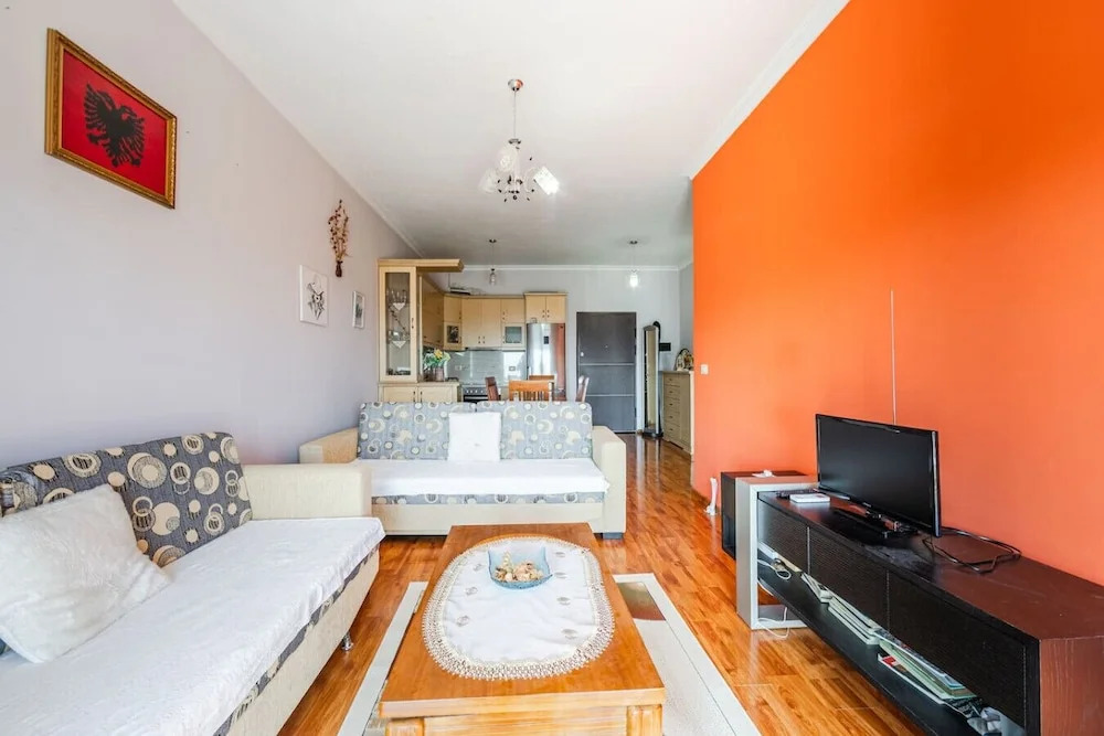 Urban Sea Escape 1BR With Beach Access
