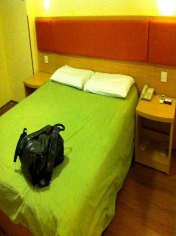 Home Inn Dalian Sanba Square