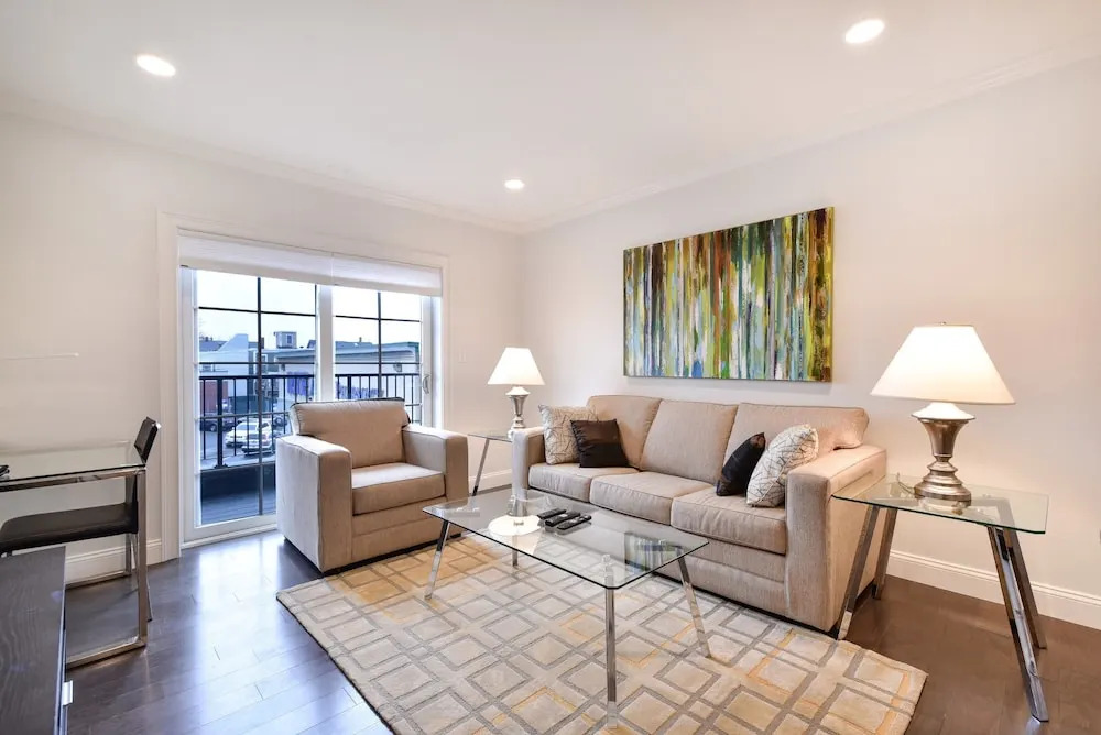 Global Luxury Suites at South Boston