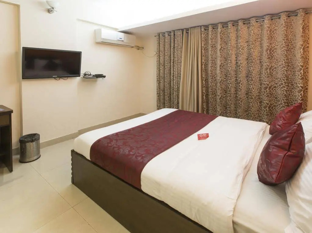 OYO Apartments BKC Kalanagar