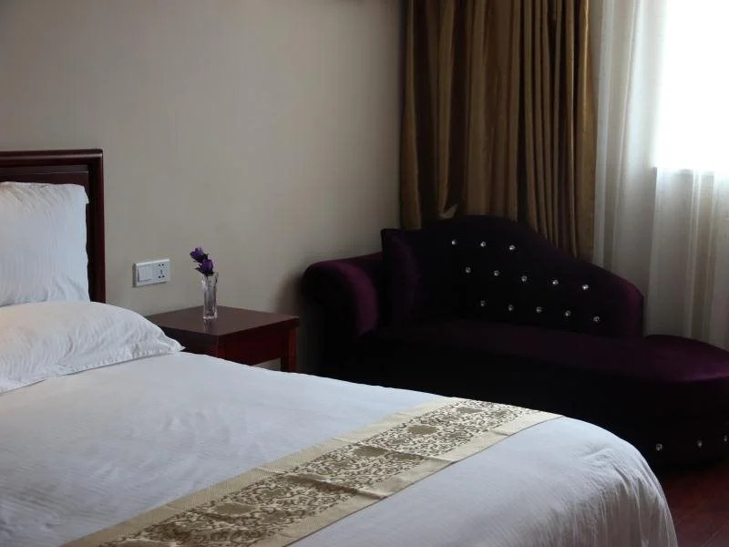 GreenTree Inn Guangdong Jieyang Puning International Garment City Puning Plaza Business Hotel