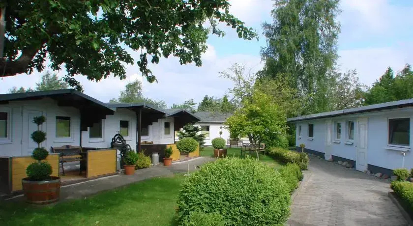 Pension Middel