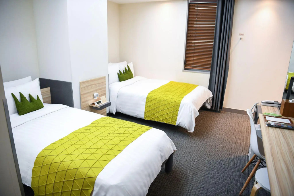 Metro Hotel Myeongdong