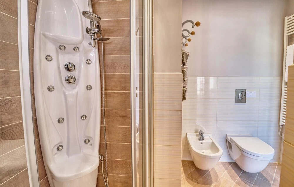 2 Bedroom Gorgeous Home In Magliolo-Finale Ligure