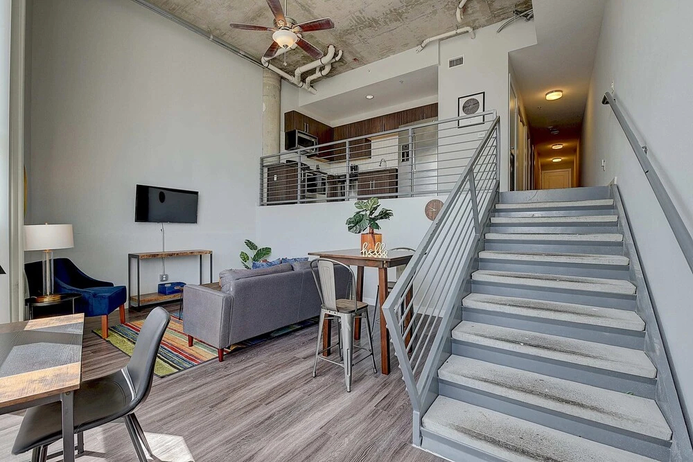 FRONTDESK Pointe on Rio Apts West Campus Austin