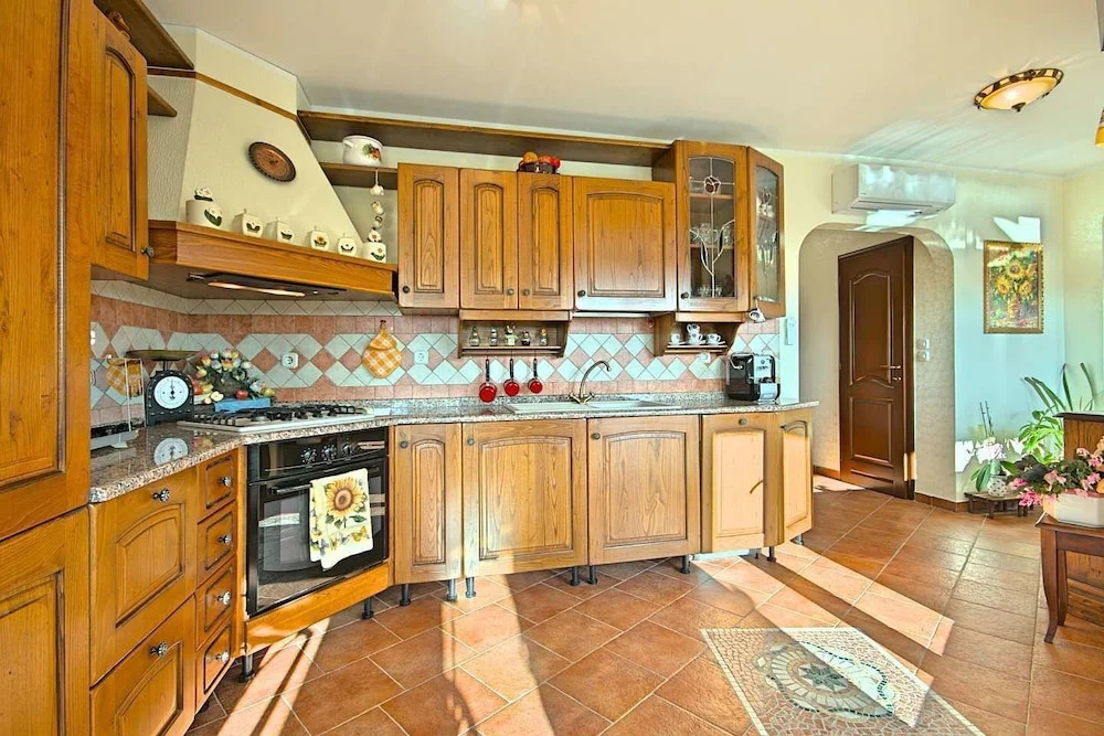 Villa Adry