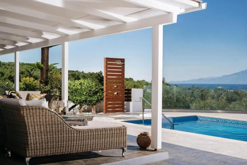Villa Venia - Cozy Escape with Scenic Sew View, by ZanteWize