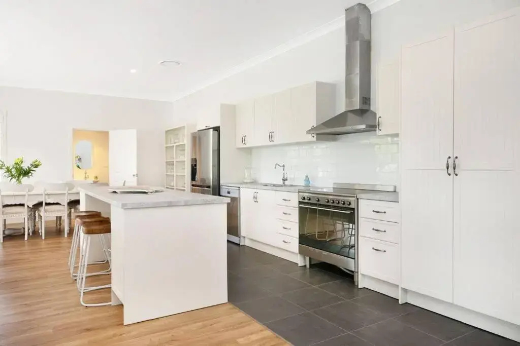 Arborea Country Holiday House catering for 14 to 16 guests In the heart of Bowral