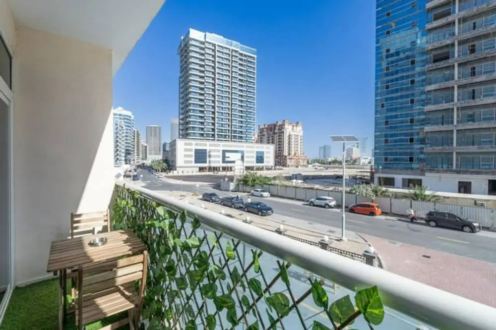 Calm Studio Apartment Right by the Golf Courses in Sports City