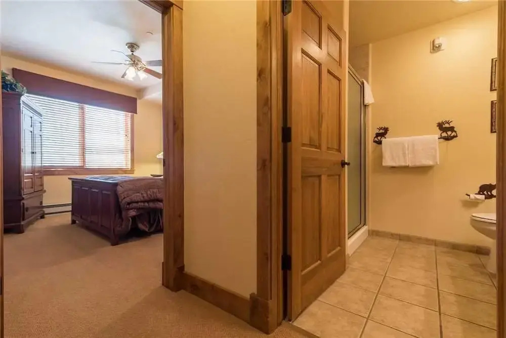 3105 Champagne Lodge, Trappeur's Crossing Apartment 2