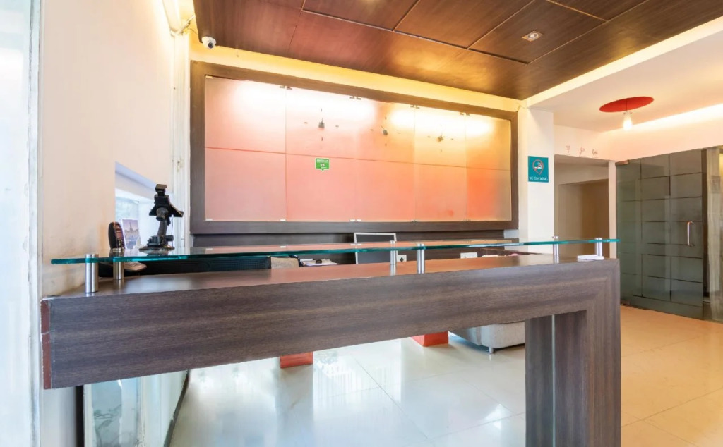 OYO 554 Hotel Red Carpet Residence