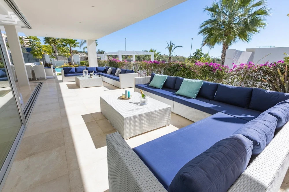 La Finca Luxury Quiet Resort