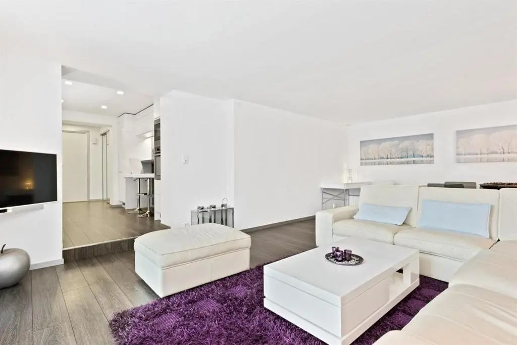 Peak Apartments