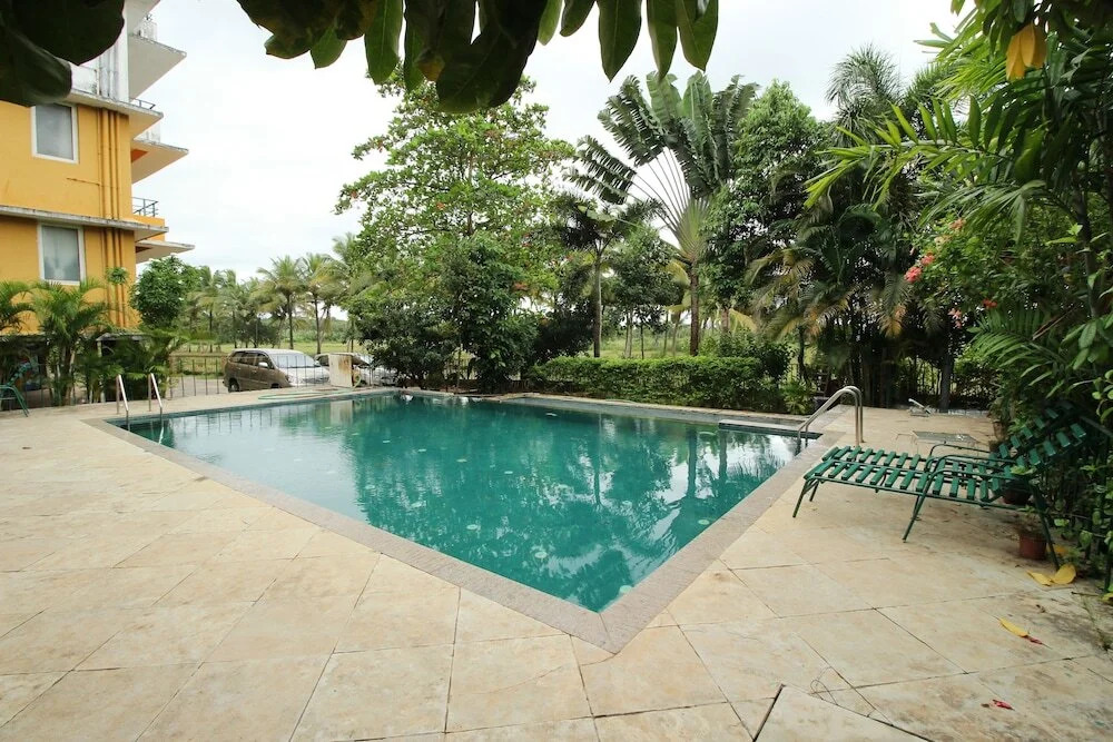 OYO 9872 Home Boutique 2BHK Fatrade Beach