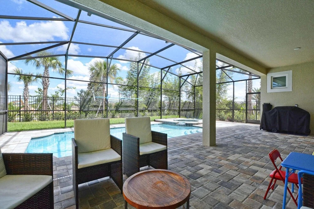 Solara 9 Bedroom House w Pool - 8100SA
