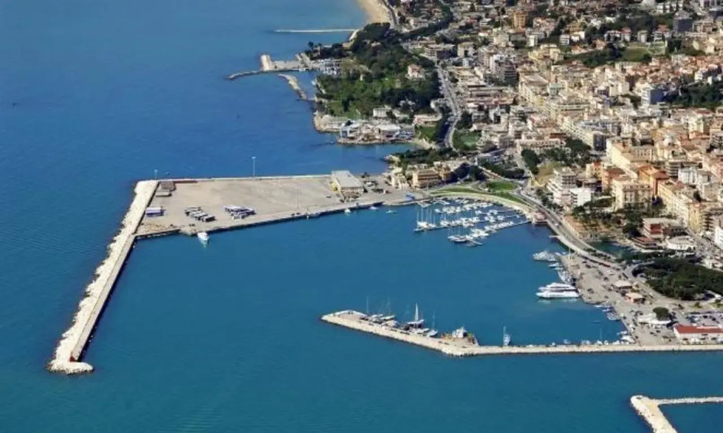 Barca a vela 12 metri Boat & Breakfast