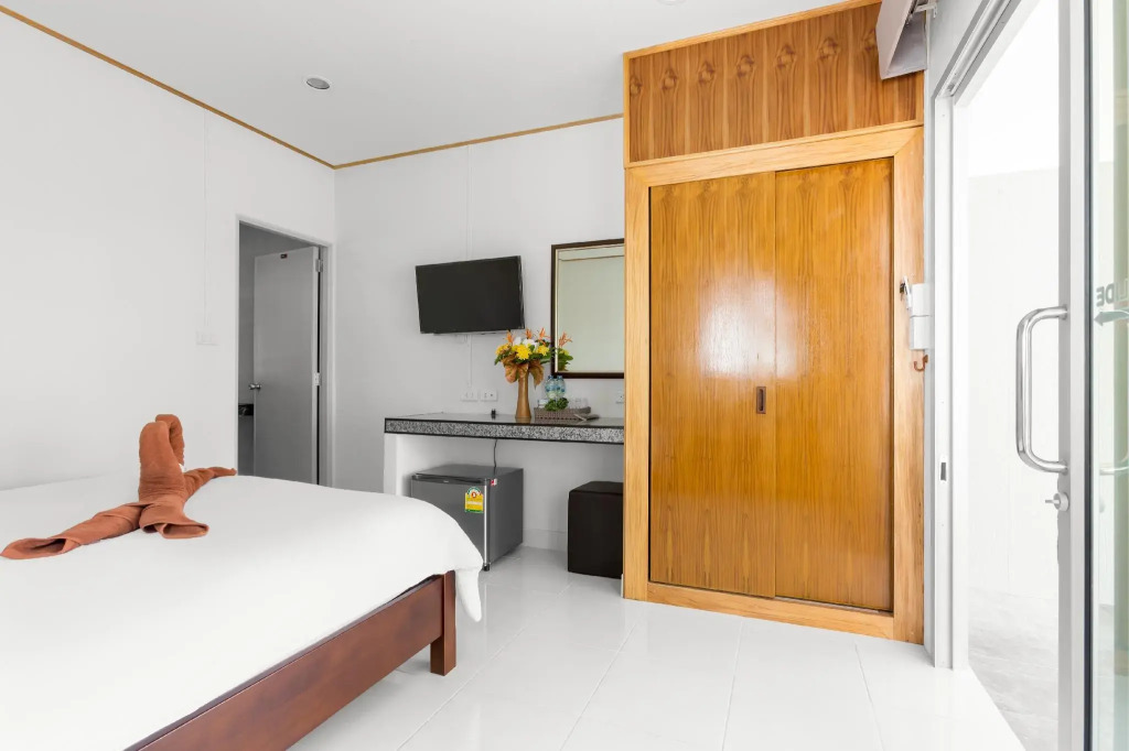 Lanta Coral Beach Resort