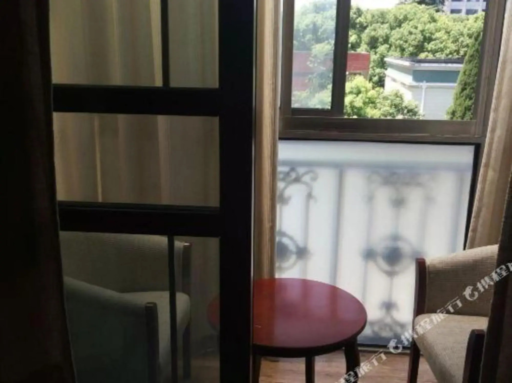 Xiangfu Hostel (Shanghai Handan Road)