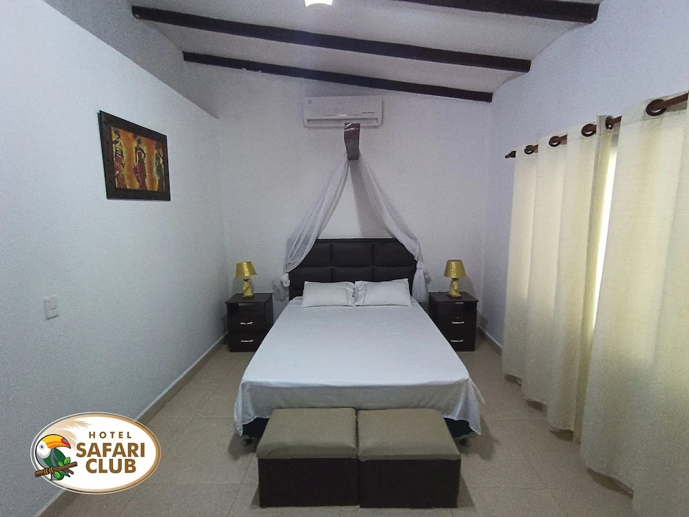 Hotel Safari Club Robore