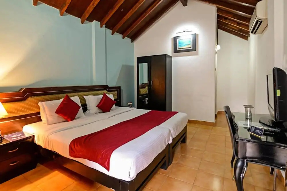 Ocean Waves Anjuna Cottages'S