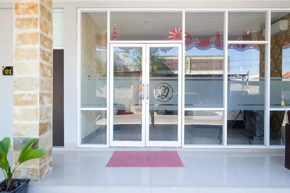 Urbanview Hotel DJ Inn Tegal