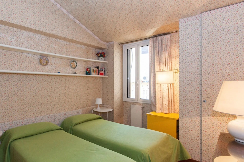 Beautiful Roman Apartment Next To Trevi Fountain