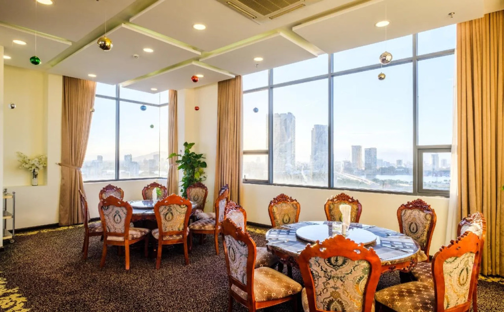 GIC Land Hotel