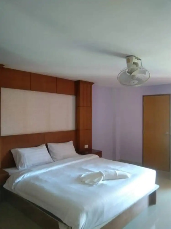 Lucky Inn Residency