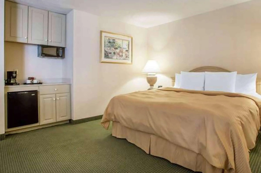La Quinta Inn & Suites by Wyndham South Holland