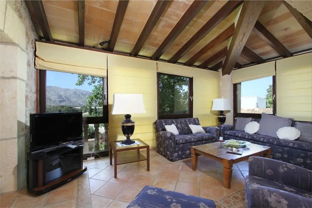 Villa - 4 Bedrooms with Pool - 103187