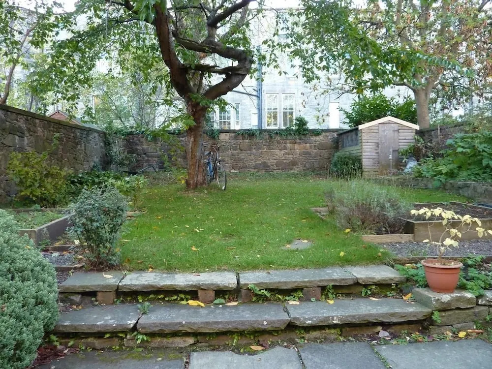 Cosy 2br, City Centre Apartment