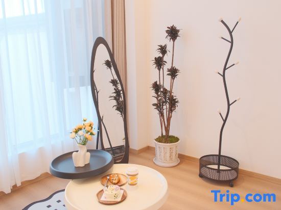 Mengyuxuan · Zhenhai Garden Impression Resort Homestay (Erhai Ecological Corridor Branch)