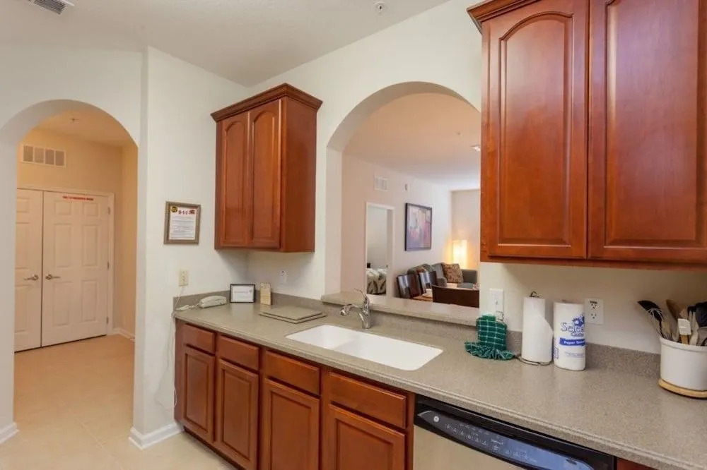 4102 Breakview Dr 309 3 Br condo by RedAwning