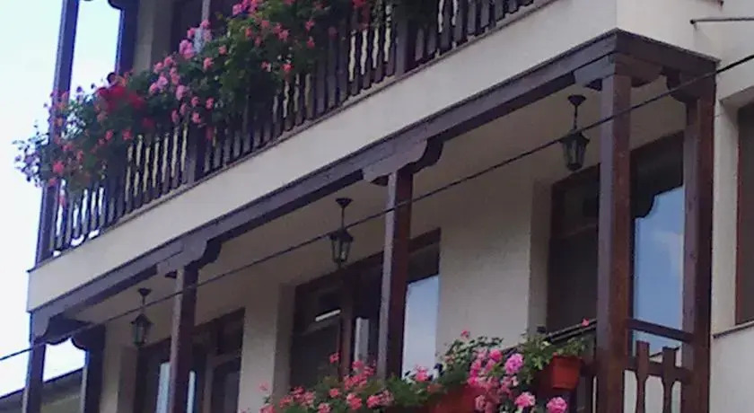 Hera Guest House