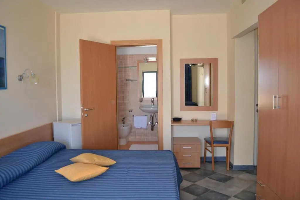 Hotel Jonic