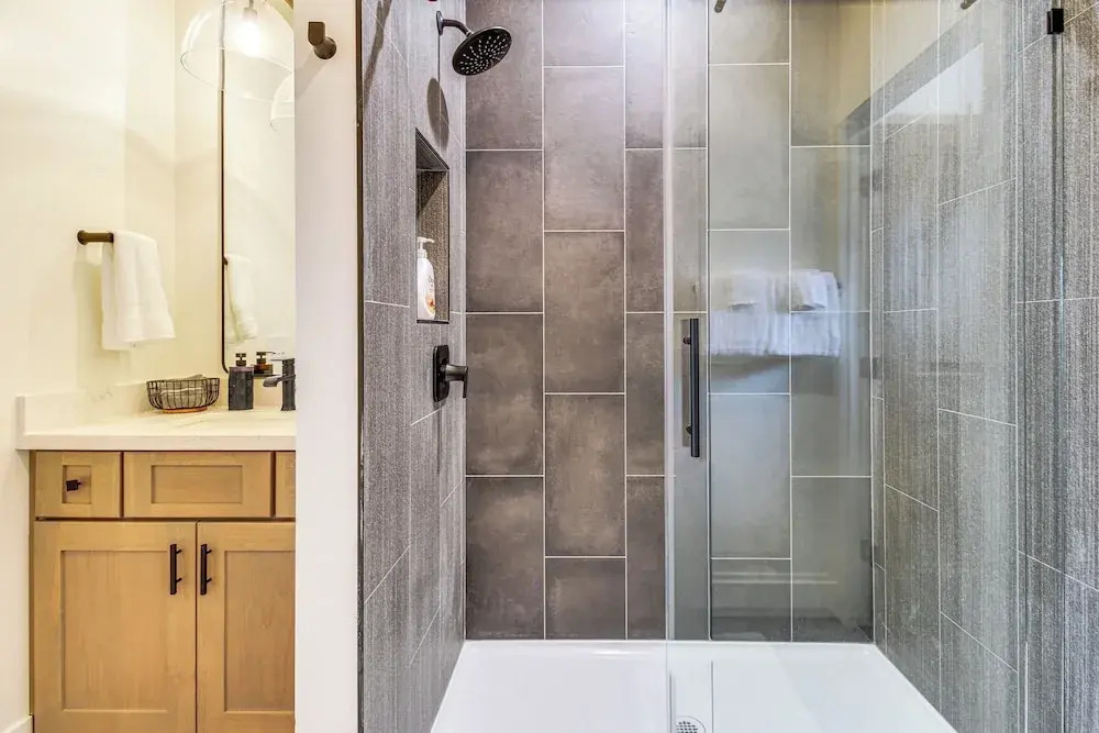 Brand New Modern Mountain Loft in Show Low