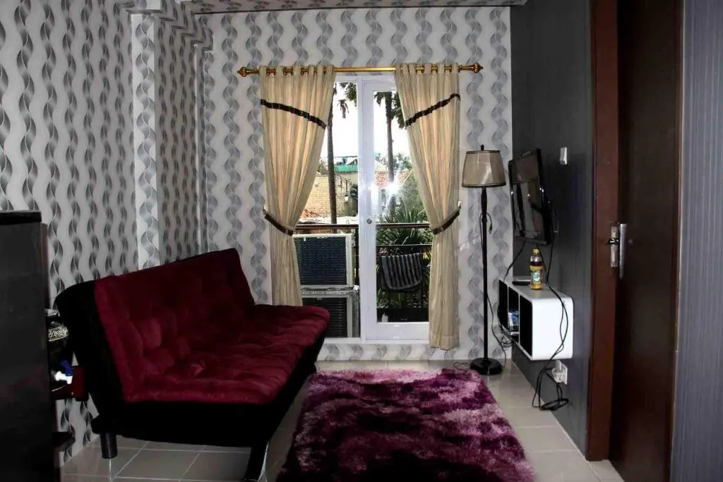 Puri Park View Apartment with Balcony