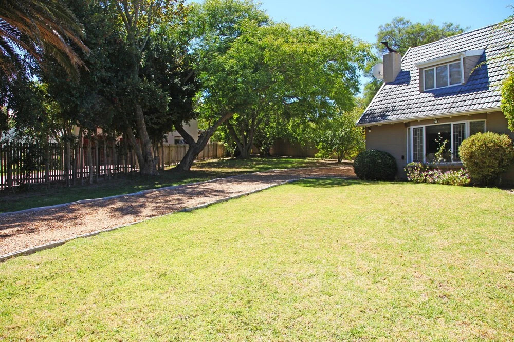 Modern Cottage In Upper Constantia