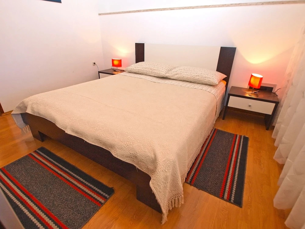 Apartments Blazenka 1270