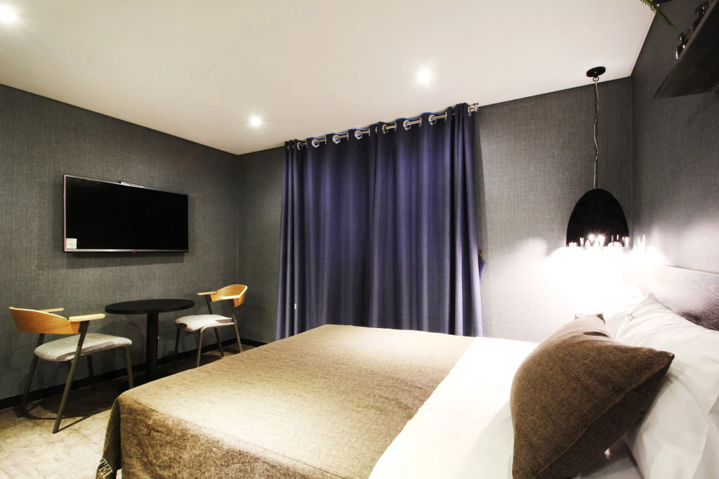 17Th Hotel