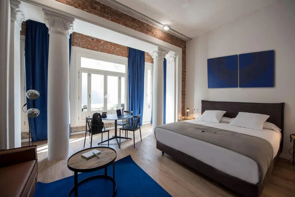 Room Gran Vía