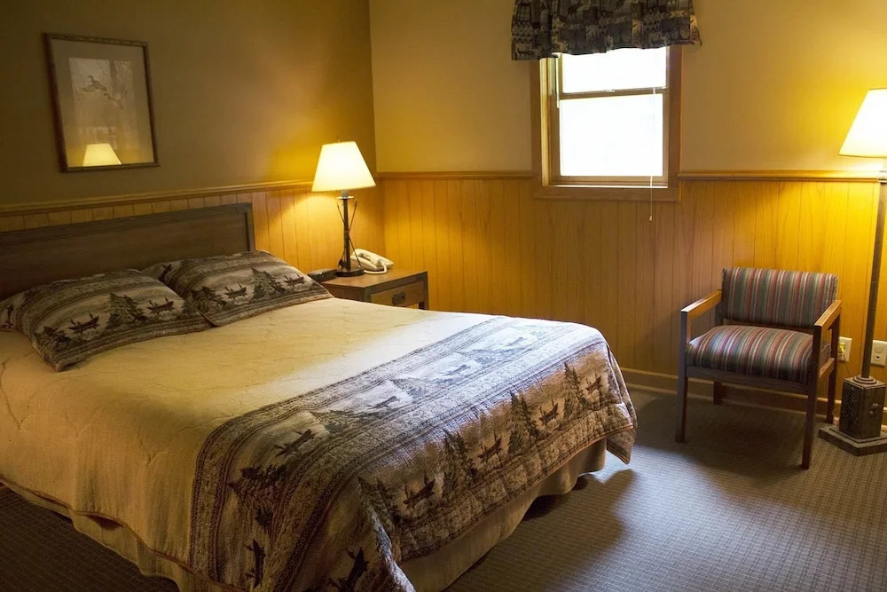 Giant City Lodge